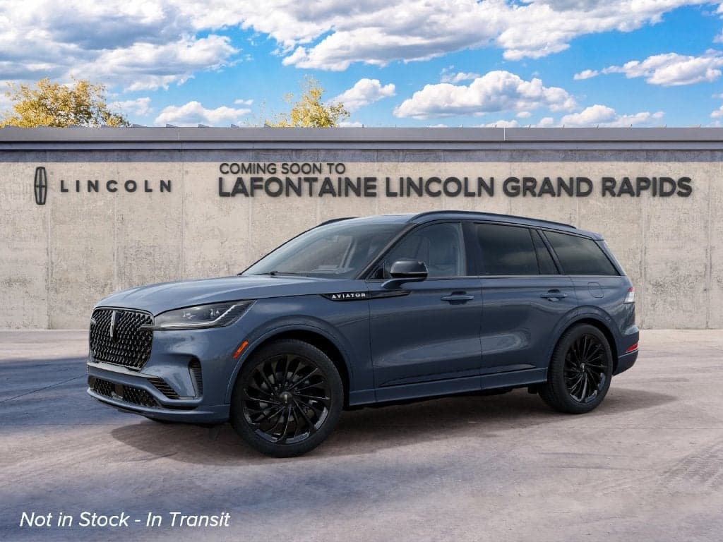2027 Lincoln Aviator Reserve — photo 1 of 5