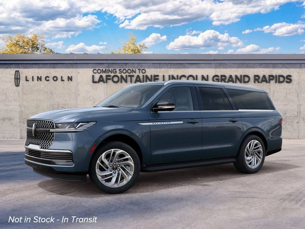 2027 Lincoln Navigator L Premiere — photo 1 of 23