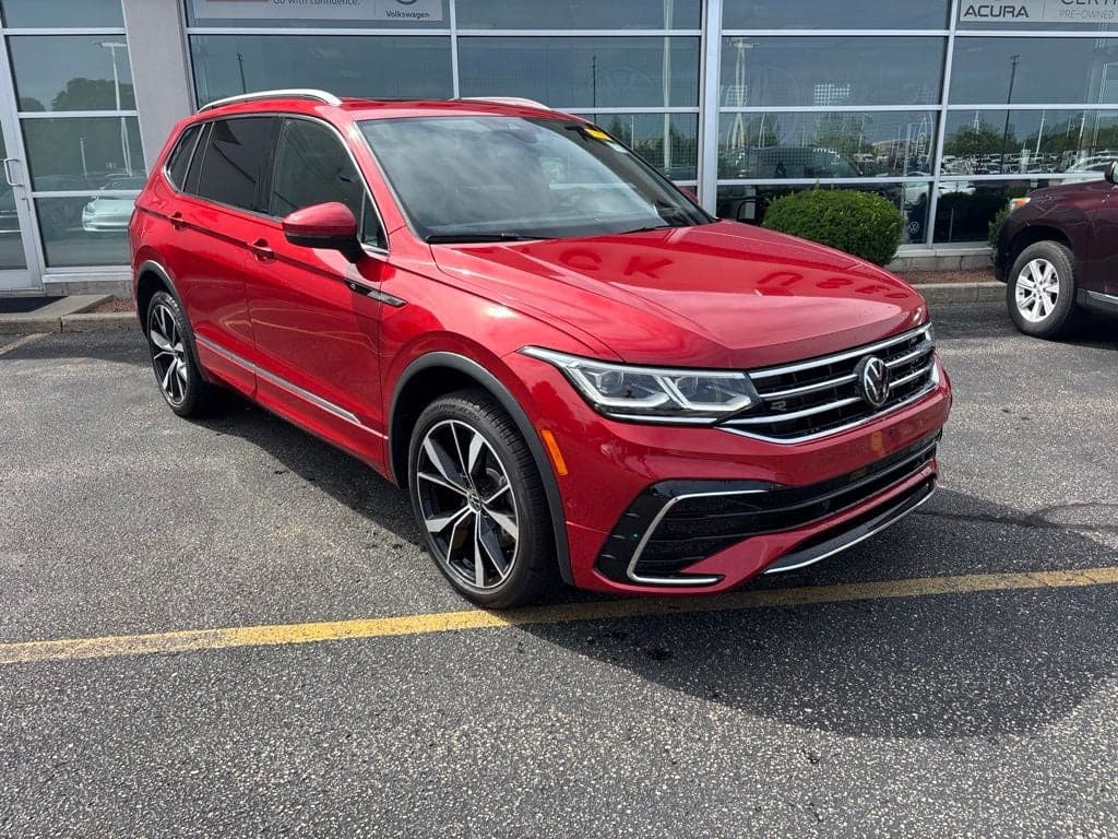 2024 Volkswagen Tiguan 2.0T SEL R-Line — photo 1 of 22