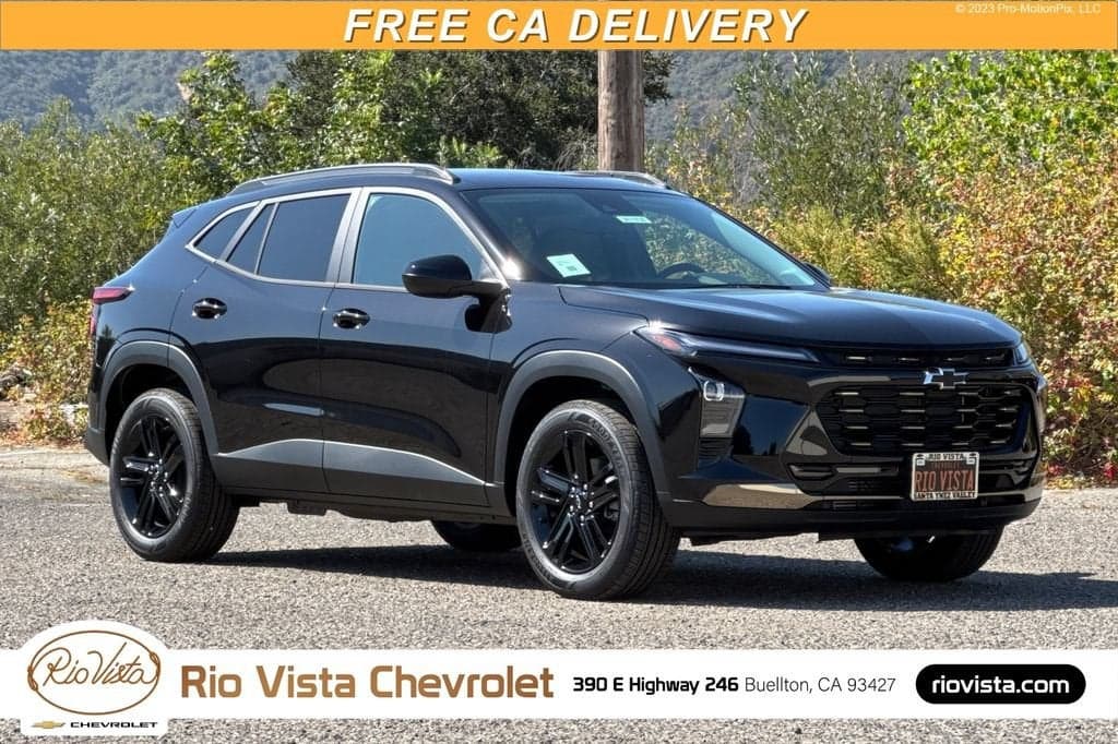 2026 Chevrolet Trax ACTIV — photo 1 of 28