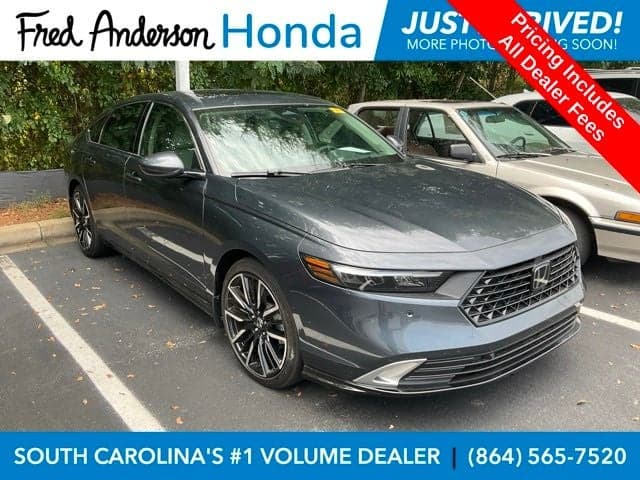 2026 Honda Accord Hybrid Touring — photo 1 of 12