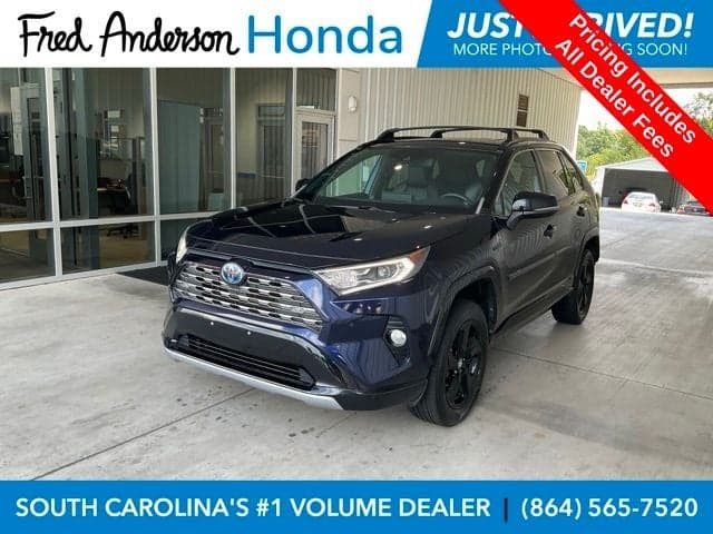 2020 Toyota RAV4 Hybrid XSE — photo 1 of 45