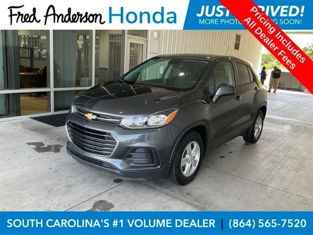 2020 Chevrolet Trax LS — photo 1 of 38