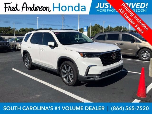 2025 Honda Pilot Elite — photo 1 of 13