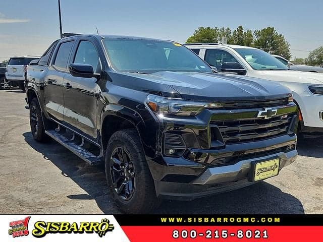 2025 Chevrolet Colorado Z71 — photo 1 of 20