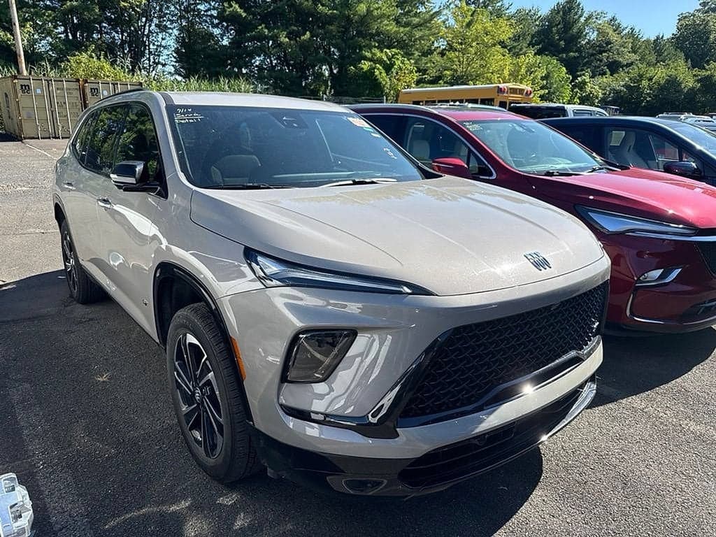 2026 Buick Enclave Sport Touring — photo 1 of 5