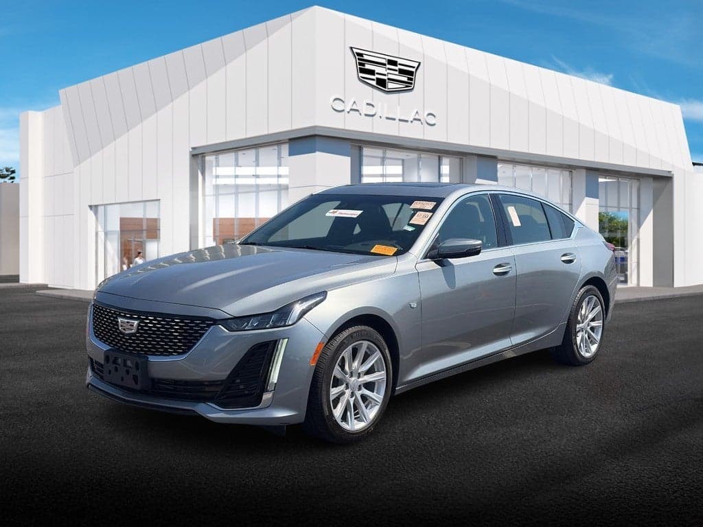 2023 Cadillac CT5 4dr Sdn Luxury — photo 1 of 17