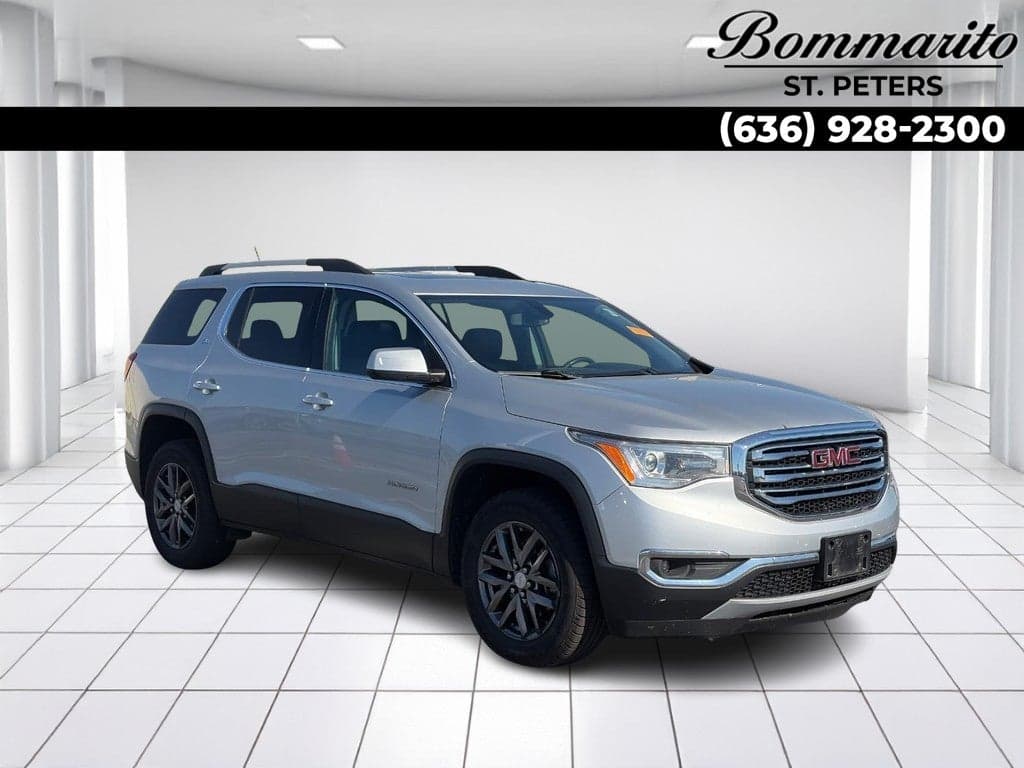 2017 GMC Acadia SLT — photo 1 of 5