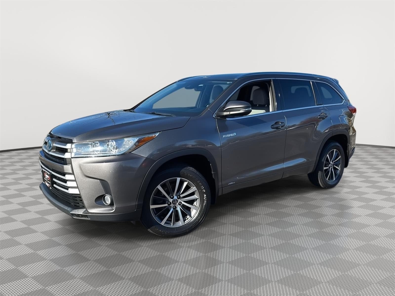 2017 Toyota Highlander Hybrid XLE — photo 1 of 5