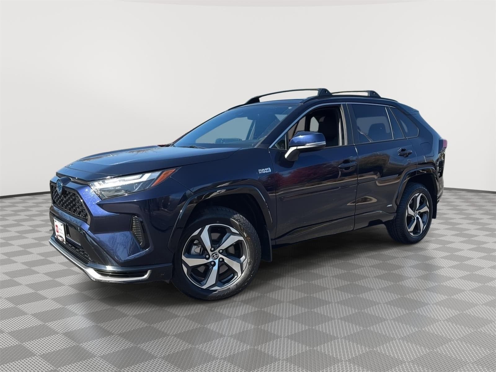 2024 Toyota RAV4 Prime SE — photo 1 of 5