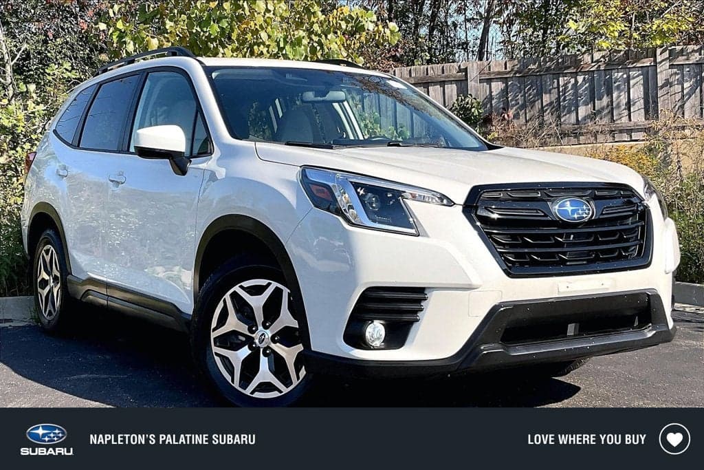 2023 Subaru Forester Premium — photo 1 of 5
