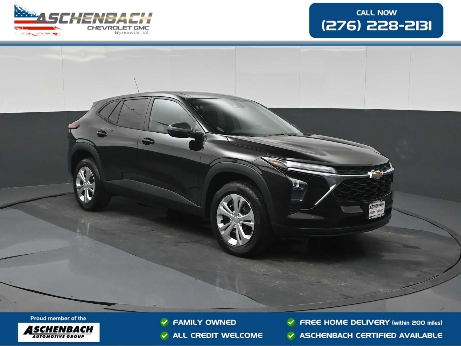 2026 Chevrolet Trax LS — photo 1 of 61