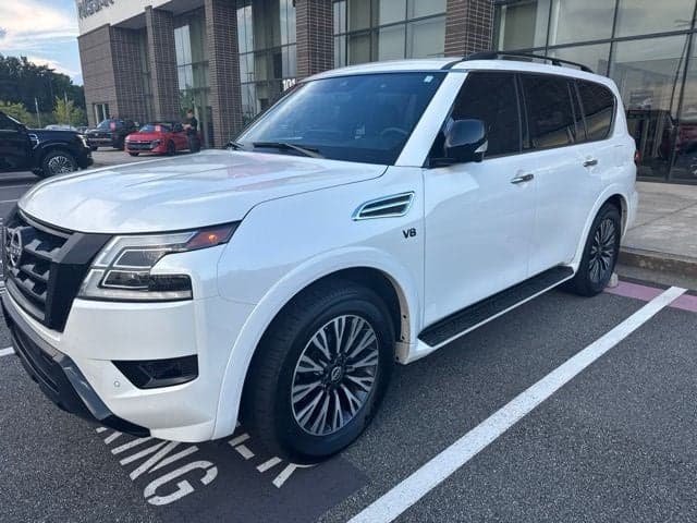 2021 Nissan Armada SL — photo 1 of 20