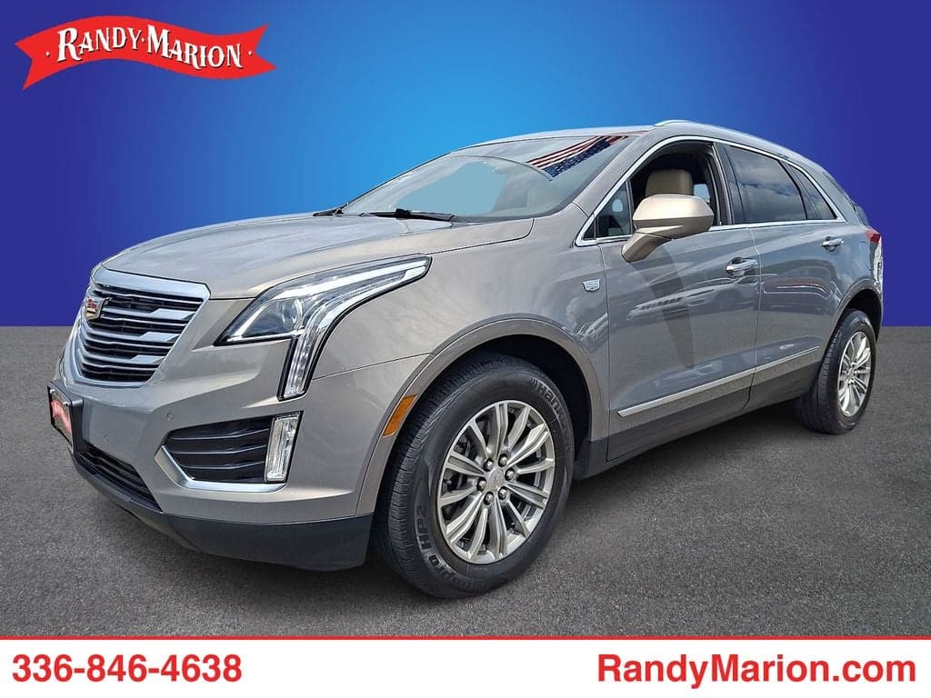 2017 Cadillac XT5 Luxury — photo 1 of 30