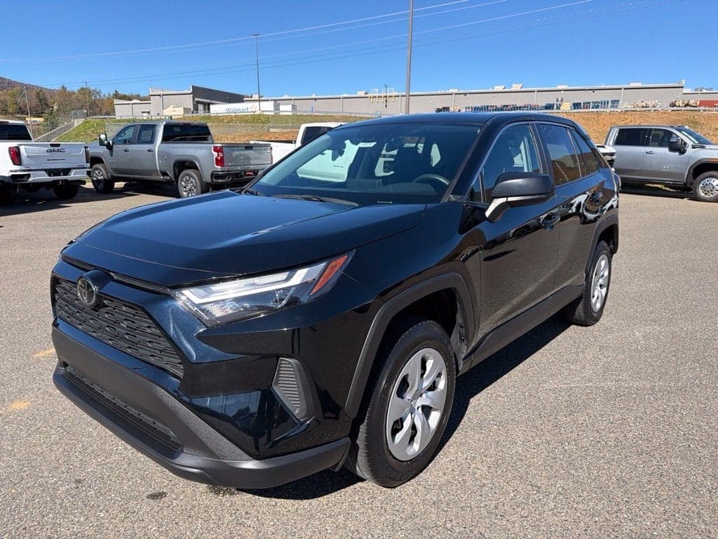 2024 Toyota RAV4 LE — photo 1 of 5