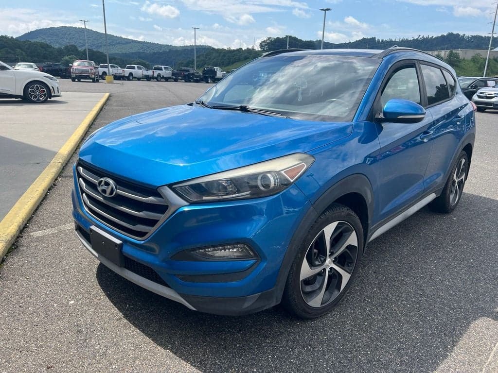 2018 Hyundai Tucson Value — photo 1 of 17