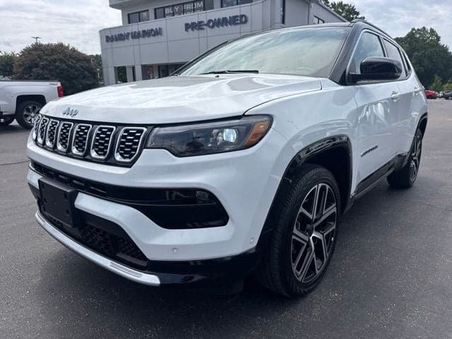 2025 Jeep Compass Limited — photo 1 of 32