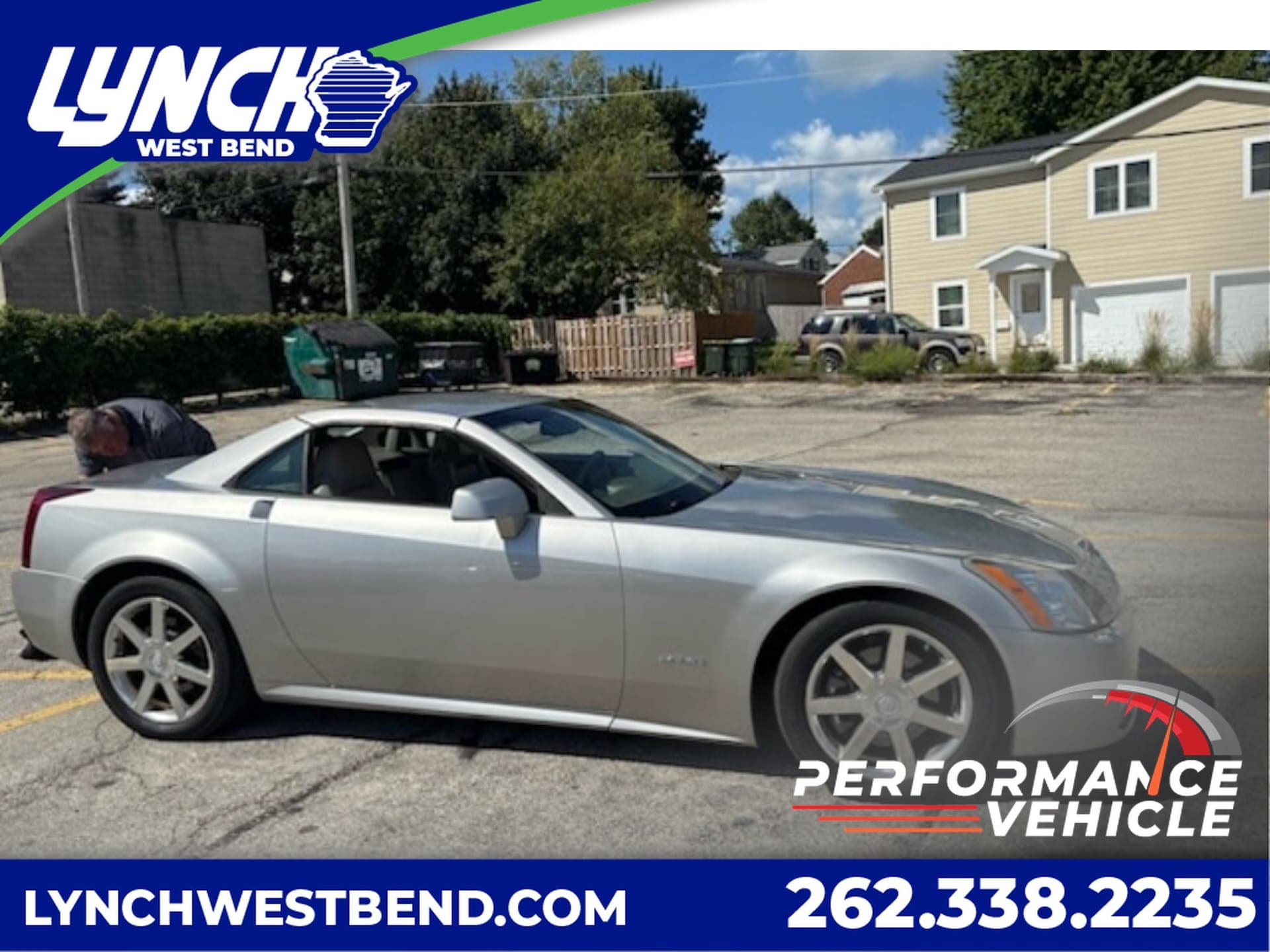 2004 Cadillac XLR Base — photo 1 of 5