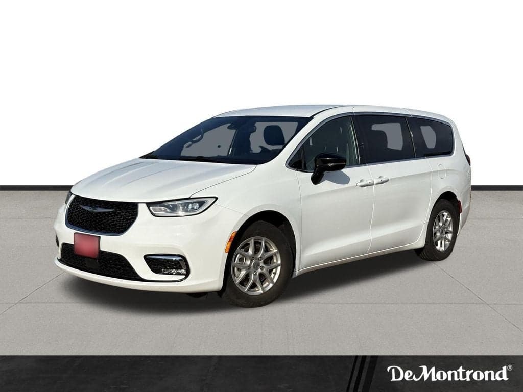 2025 Chrysler Pacifica Select — photo 1 of 30