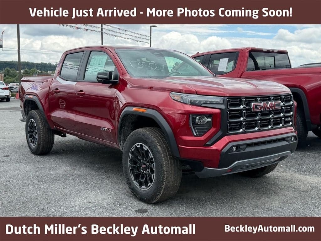 2026 GMC Canyon AT4 — photo 1 of 39