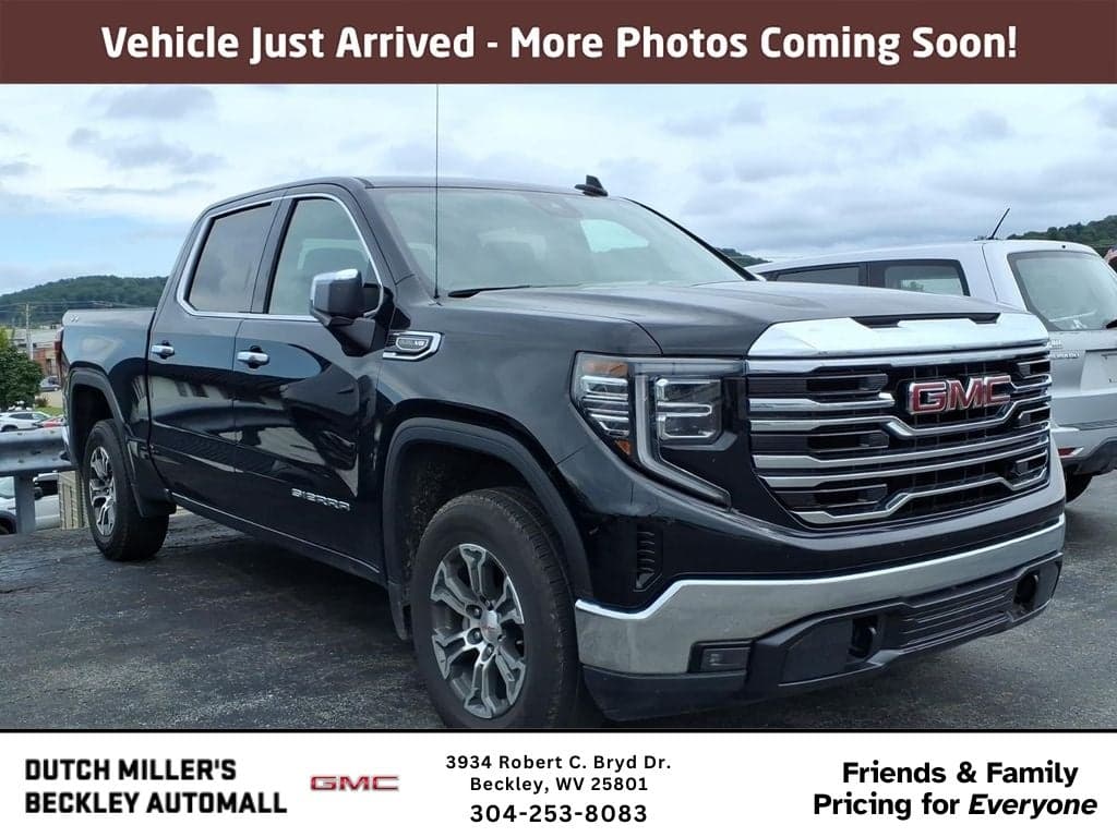 2025 GMC Sierra 1500 SLT — photo 1 of 5