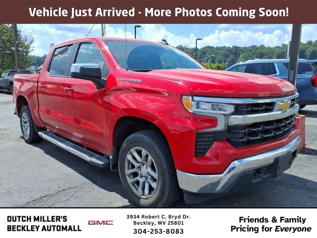 2022 Chevrolet Silverado 1500 LT — photo 1 of 23
