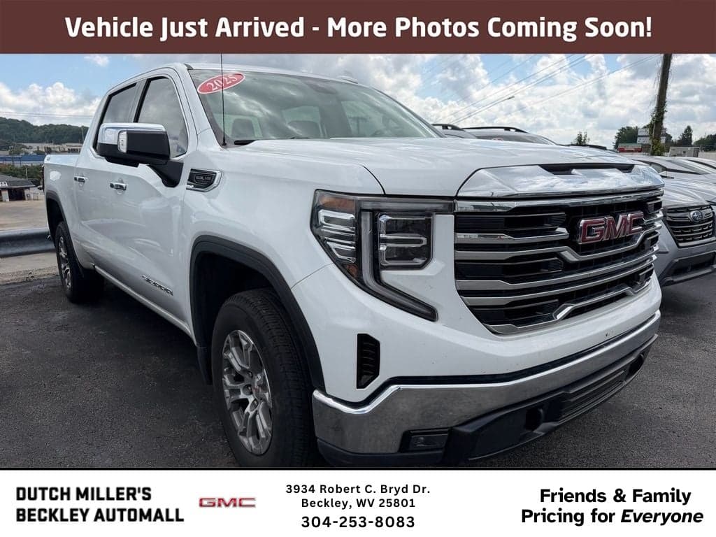 2025 GMC Sierra 1500 SLT — photo 1 of 5
