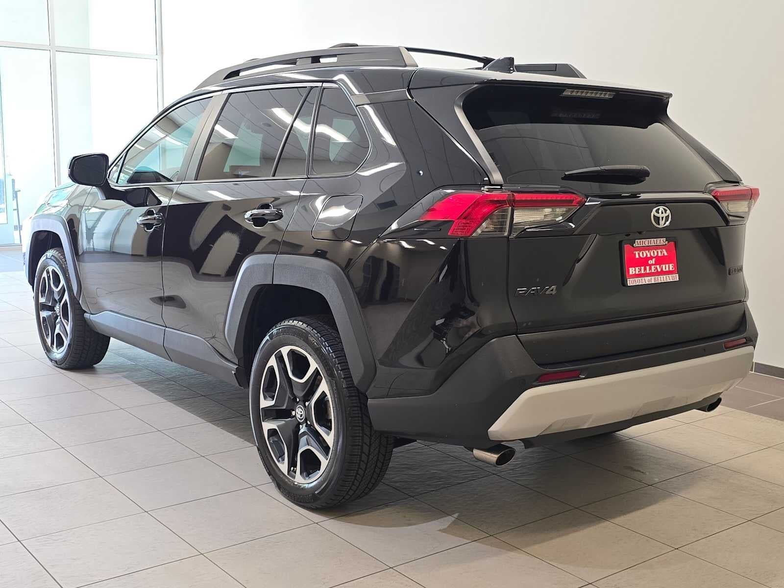 2019 Toyota RAV4 Adventure — photo 1 of 12