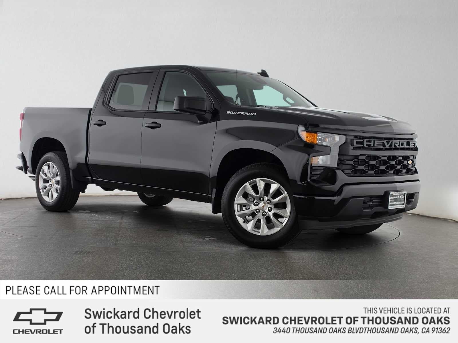 2026 Chevrolet Silverado 1500 Custom — photo 1 of 32