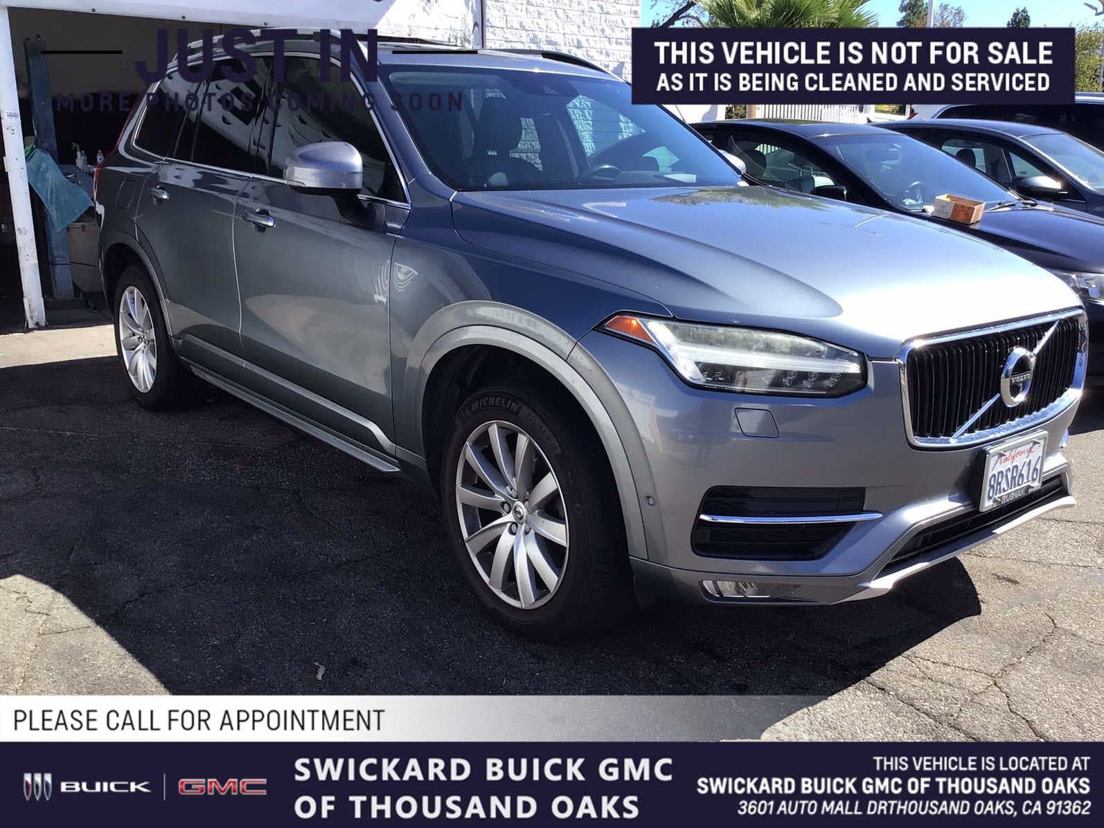 2016 Volvo XC90 T6 Momentum — photo 1 of 7