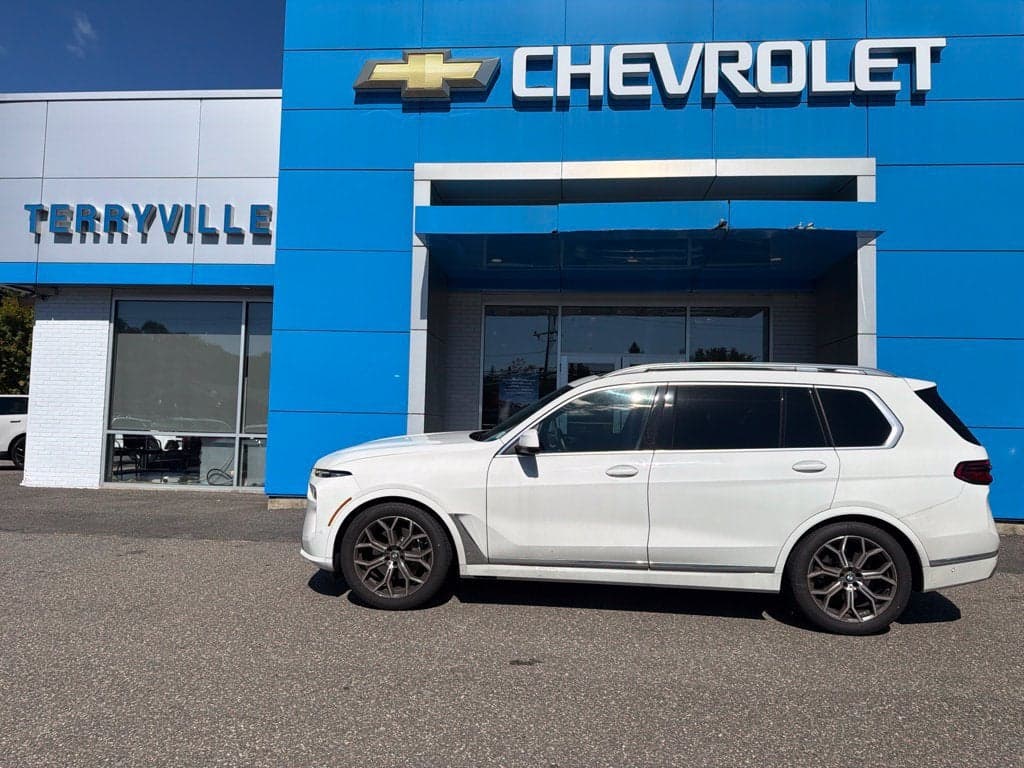 2024 BMW X7 xDrive40i — photo 1 of 28