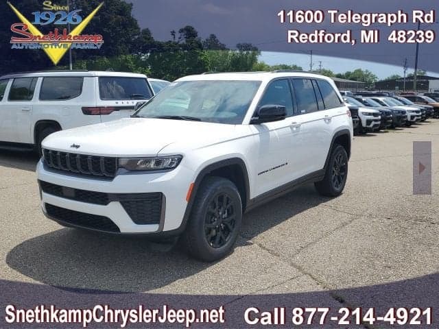 2026 Jeep Grand Cherokee GRAND CHEROKEE LAREDO ALTITUDE 4X4 — photo 1 of 13