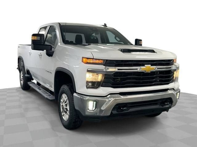 2025 Chevrolet Silverado 2500 HD LT — photo 1 of 49