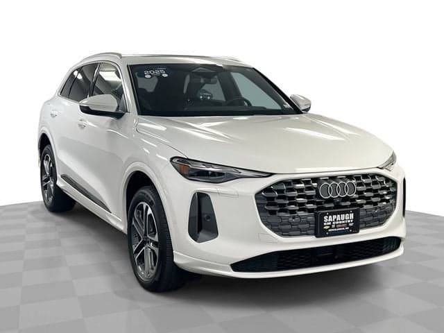 2025 Audi Q5 Premium — photo 1 of 35