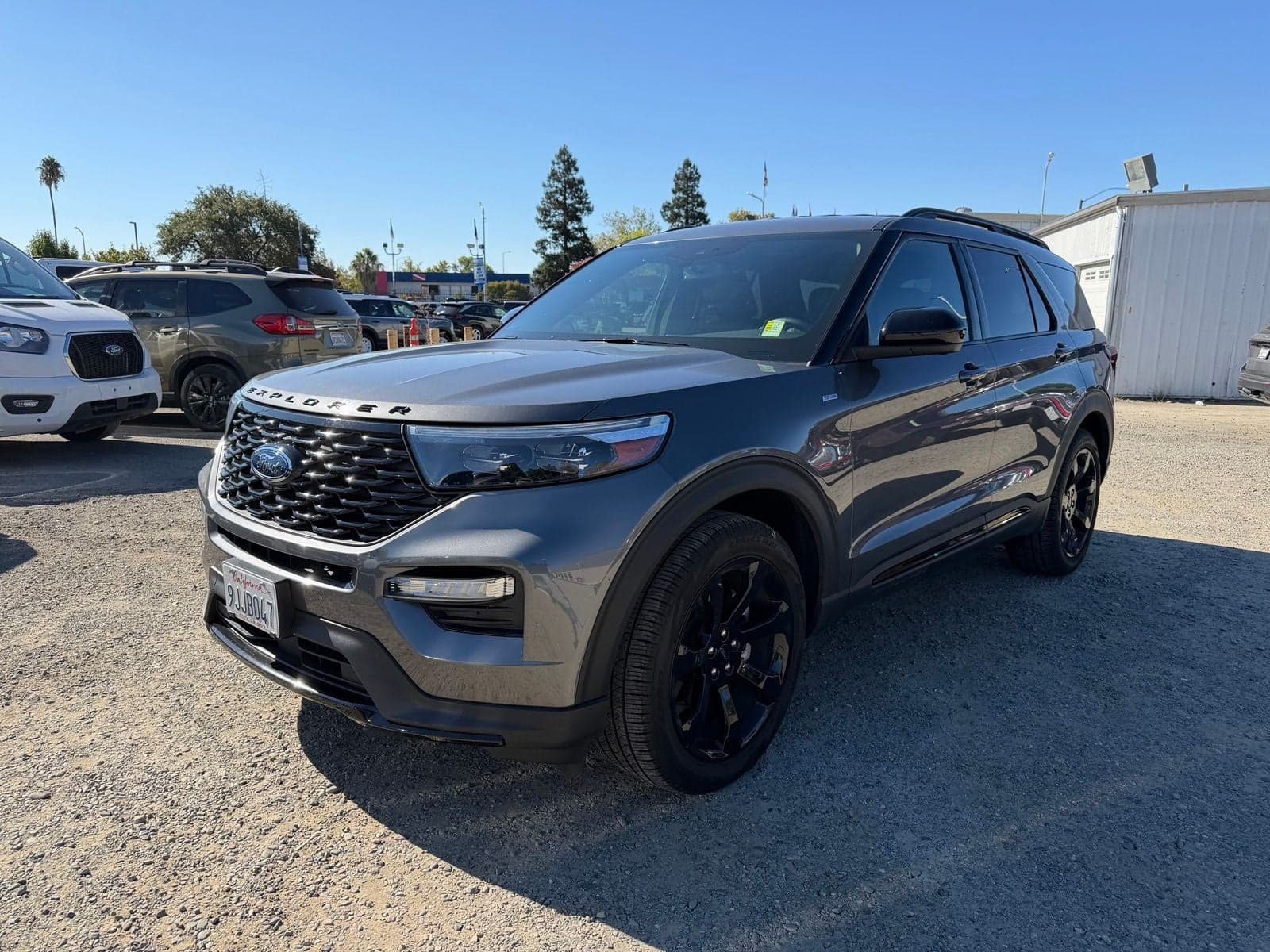2023 Ford Explorer ST-Line — photo 1 of 28