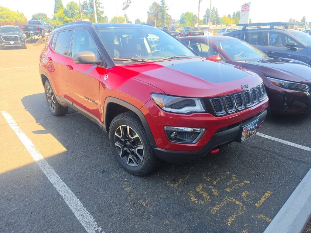 2020 Jeep Compass Trailhawk — photo 1 of 12