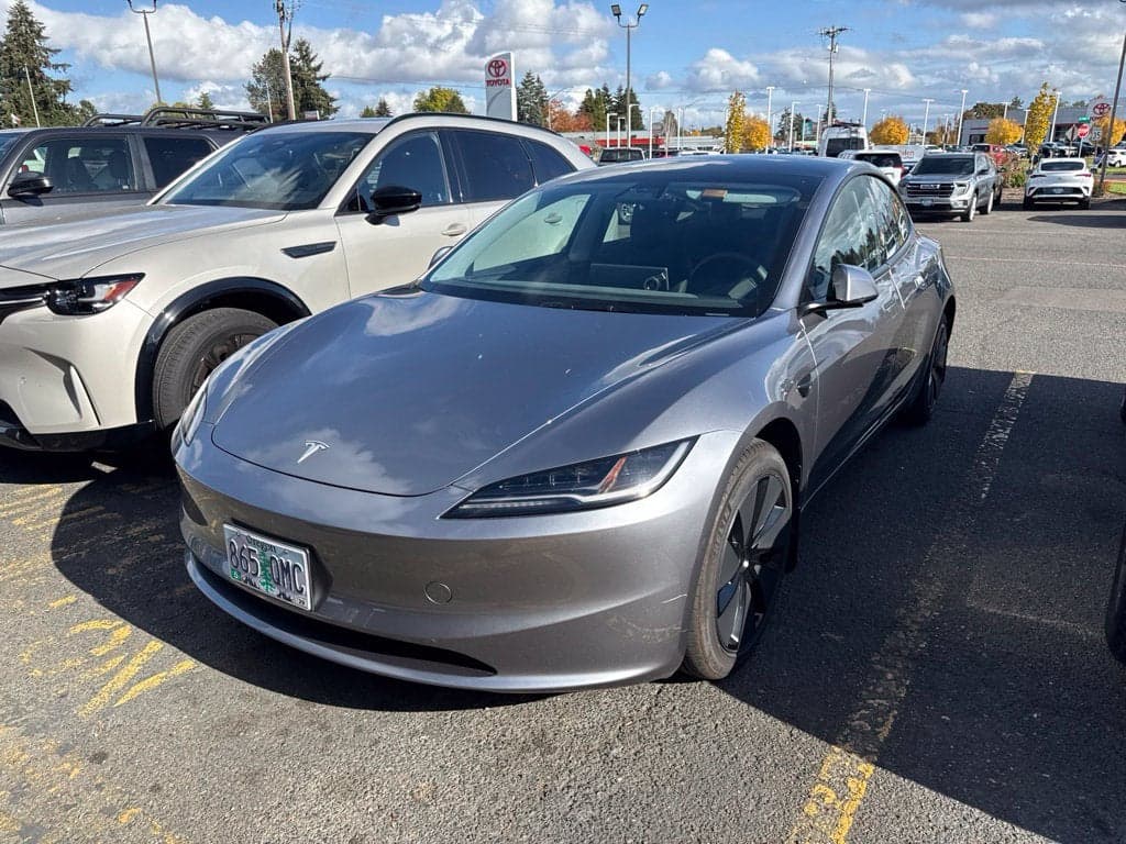 2025 Tesla Model 3 Standard — photo 1 of 5