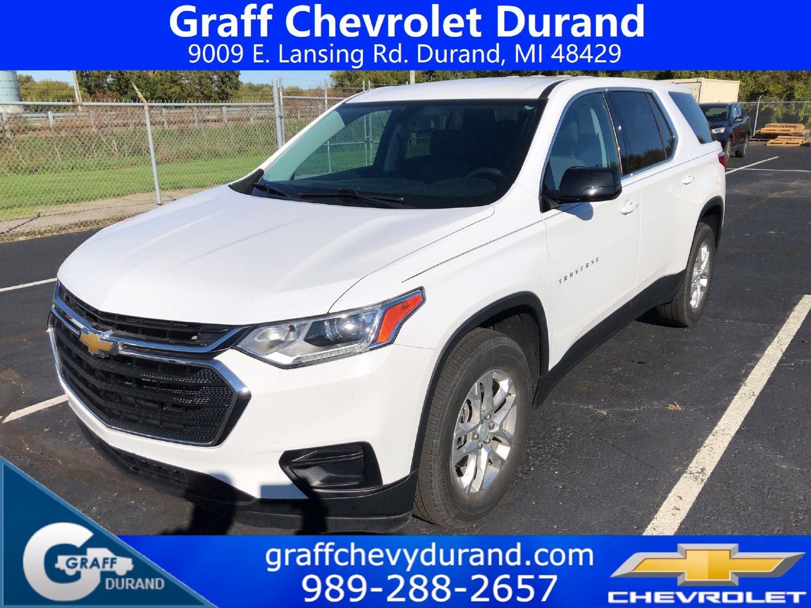 2021 Chevrolet Traverse LS — photo 1 of 10
