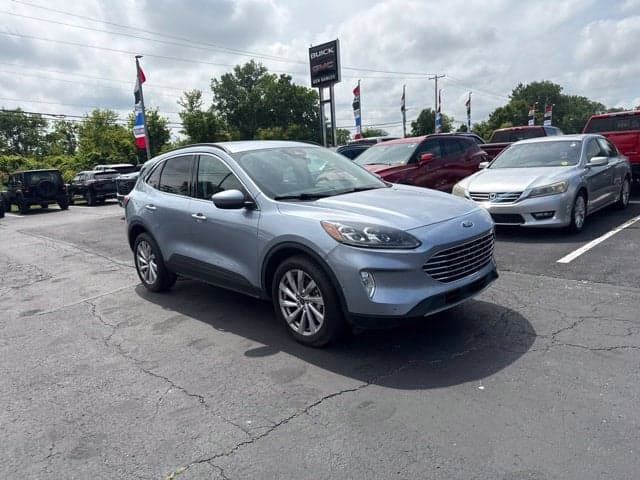 2022 Ford Escape Titanium — photo 1 of 35