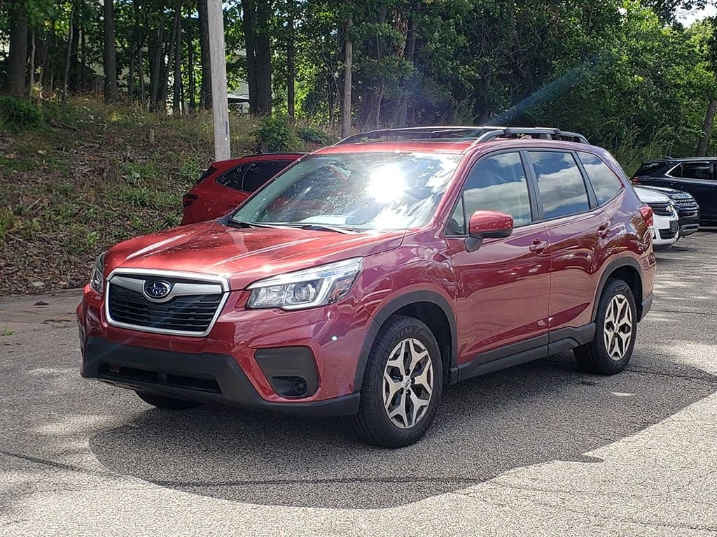 2020 Subaru Forester Premium — photo 1 of 21