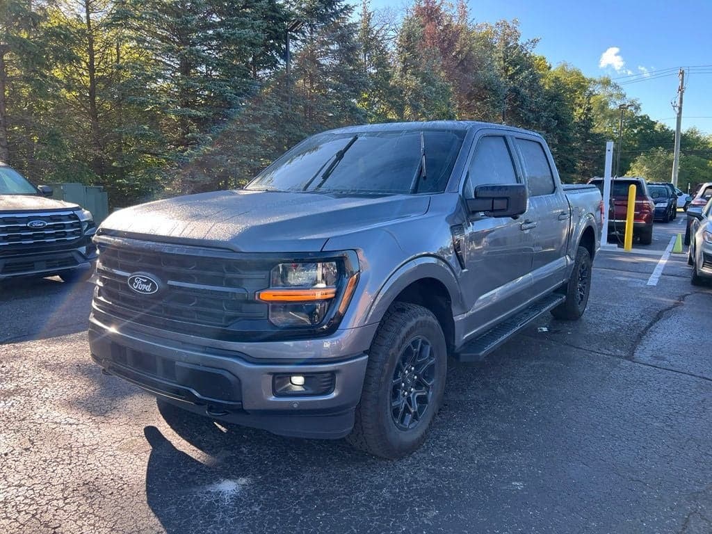2024 Ford F-150 XLT — photo 1 of 21