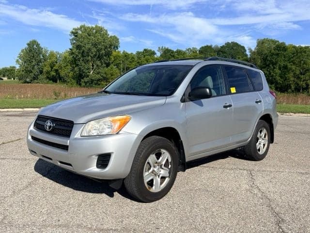 2011 Toyota RAV4 Base — photo 1 of 17