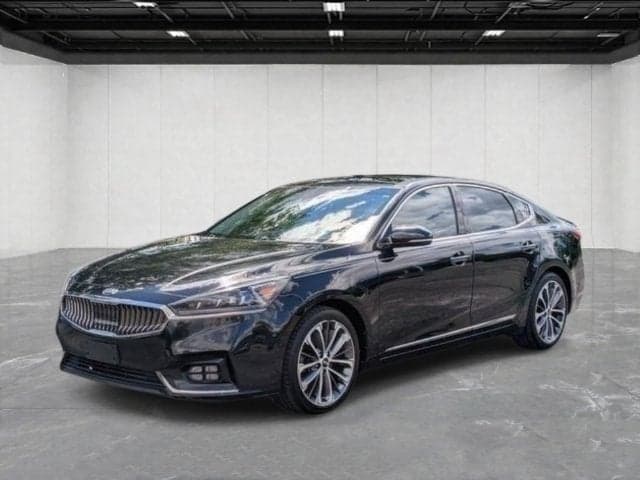 2019 Kia Cadenza Technology — photo 1 of 47
