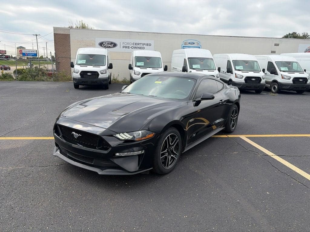 2021 Ford Mustang GT — photo 1 of 18