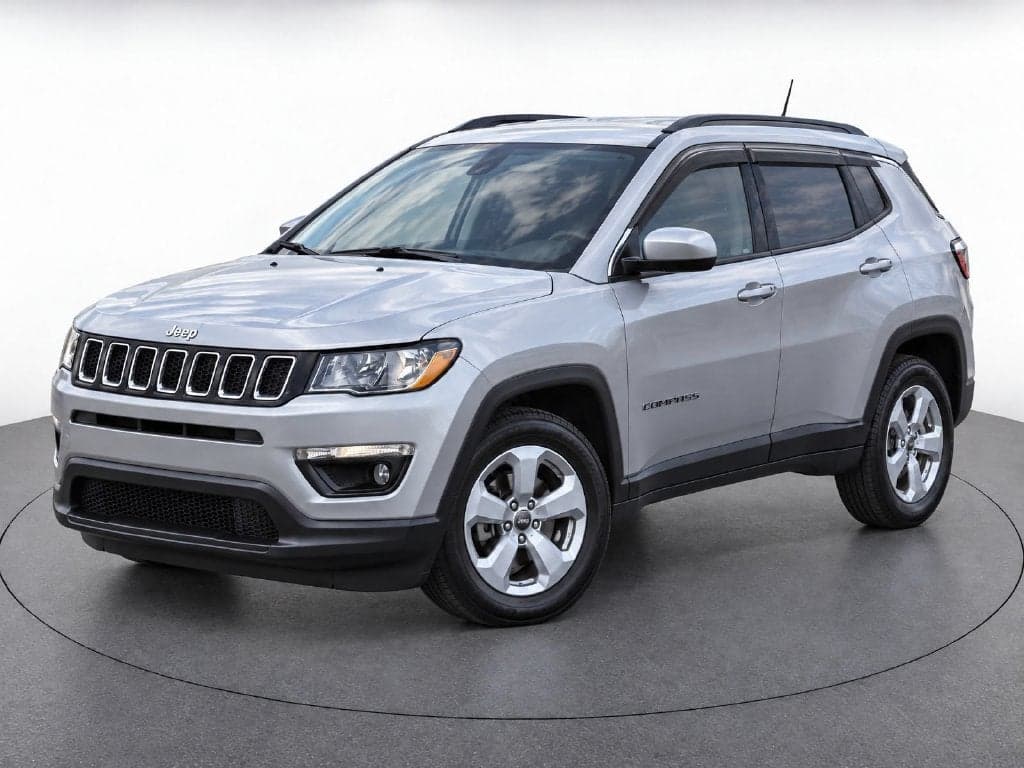 2021 Jeep Compass Latitude — photo 1 of 5
