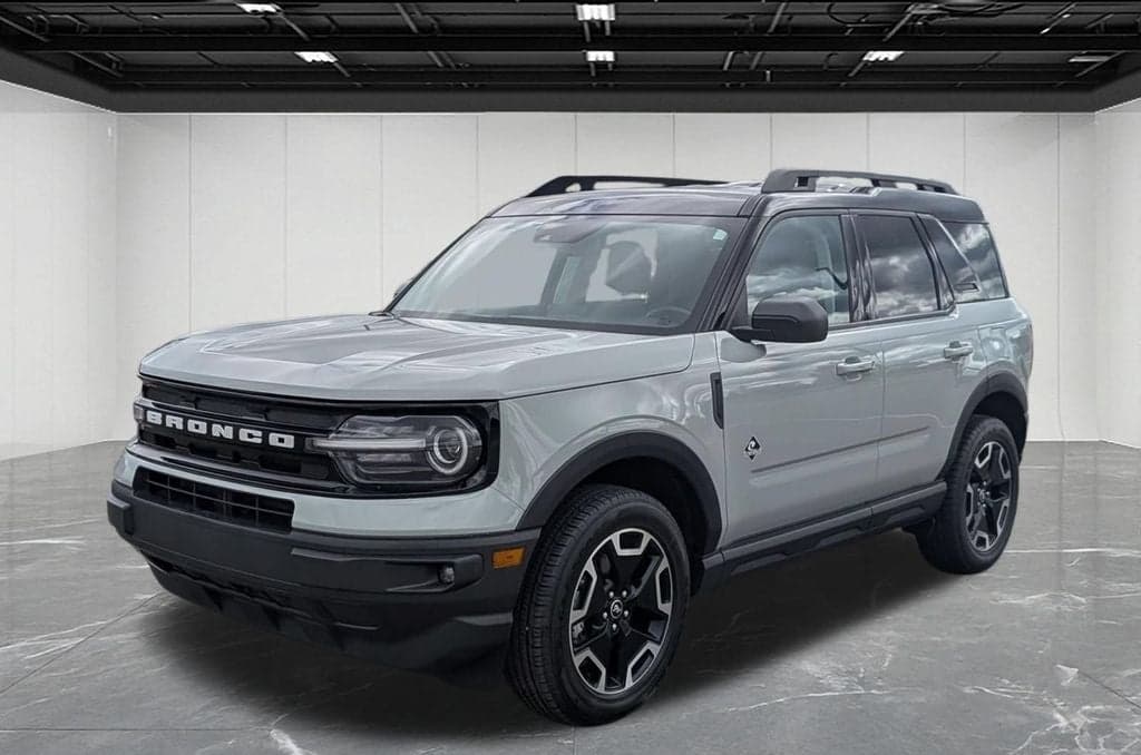 2023 Ford Bronco Sport Outer Banks — photo 1 of 47