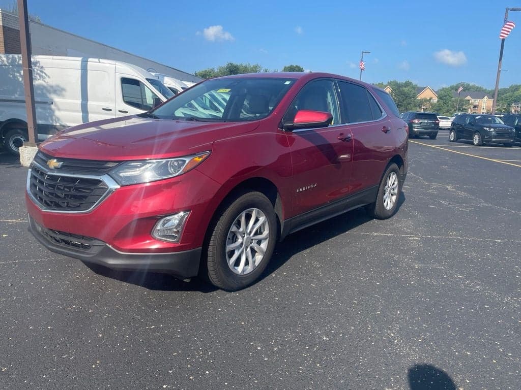 2020 Chevrolet Equinox LT — photo 1 of 20