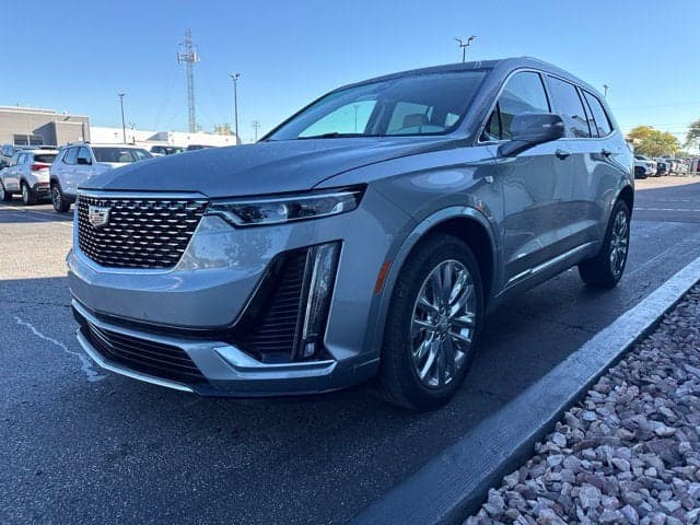 2024 Cadillac XT6 Base — photo 1 of 22