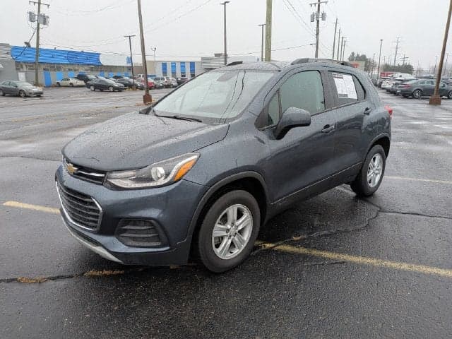 2021 Chevrolet Trax LT — photo 1 of 31