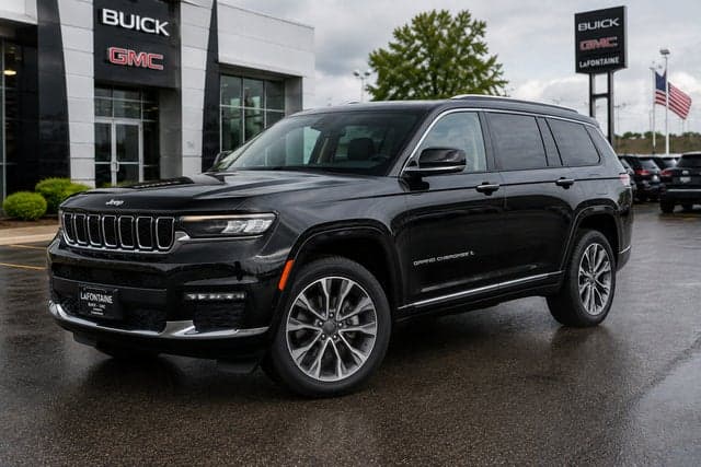 2021 Jeep Grand Cherokee L Overland — photo 1 of 3